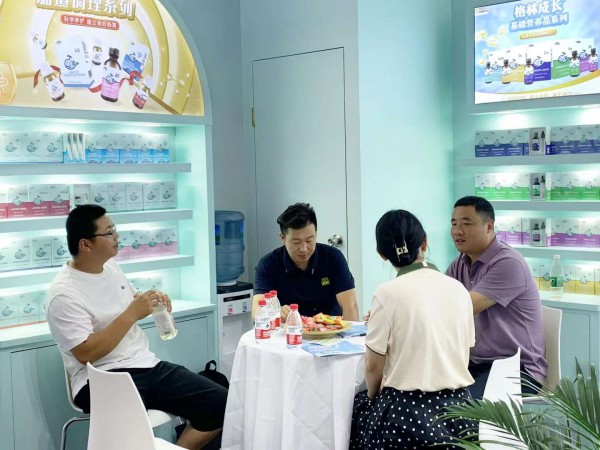 格林成长营养品第22届CBME孕婴童展现场 快来咨询合作啦