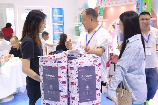 欧比护理精彩亮相上海CBME孕婴童展