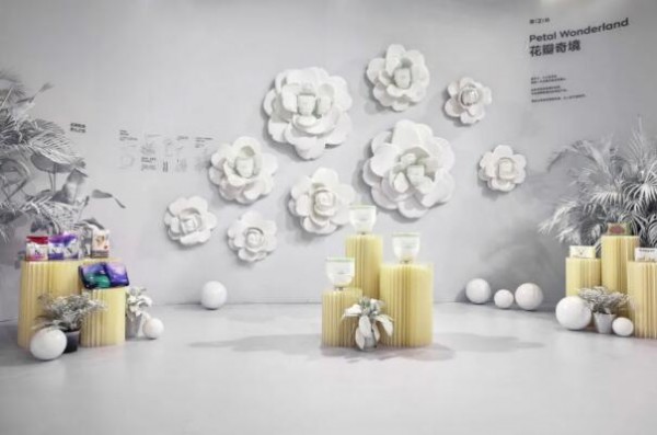 母婴头部品牌Babycare惊艳亮相CBME，携“幻境之城”为爱造梦