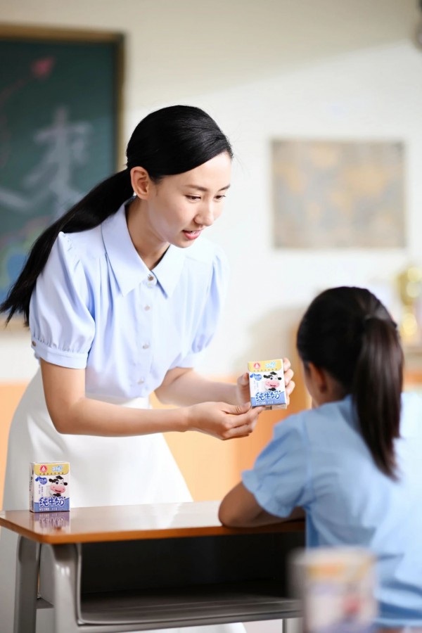 “小学生饮奶与健康评估”出炉，蒙牛学生奶献礼开学季！