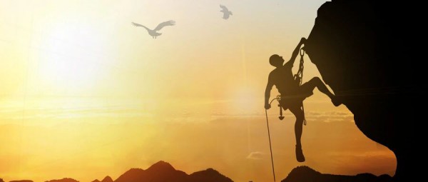 穿透人群找增量，谁在押宝青少年营养、运动户外、潮玩？