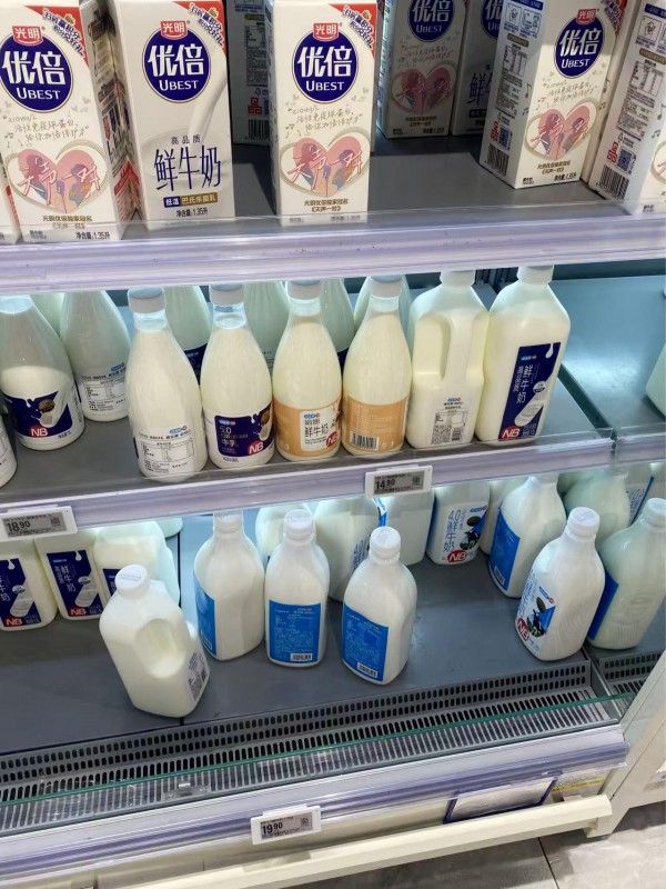 被渠道红利托起的“白牌”乳品，如今还火吗？