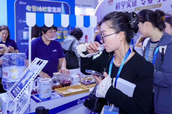 再度亮相全国儿科学术大会 佳贝艾特最新“低敏”喂养方案受关注