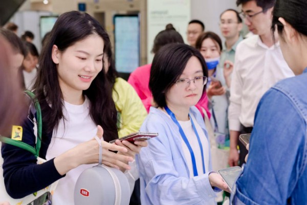 百万早产儿家庭的喂养难题，谁来给出满分答案？