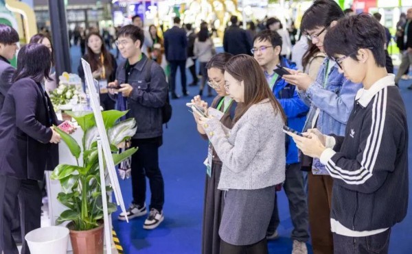 澳乐乳第7次亮相进博会：以品牌硬实力领航母婴与成人营养健康赛道！