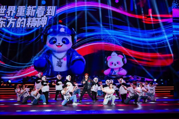 官宣！瑞哺恩携手“冰墩墩”设计师，温情发布国宝新IP