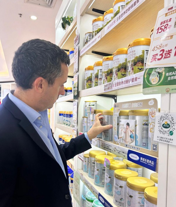 斩获2025全球乳企TOP1！爱羽乐奶粉双重升级，重塑品牌竞争力！