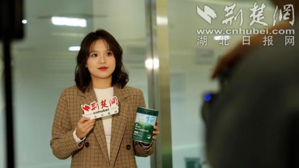 中国婴幼儿辅食连续三年销量第一！英氏控股推动行业向“科学分阶”范式革新