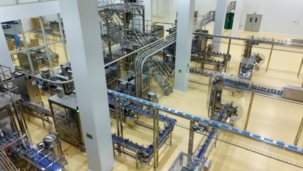 中国婴幼儿辅食连续三年销量第一！英氏控股推动行业向“科学分阶”范式革新