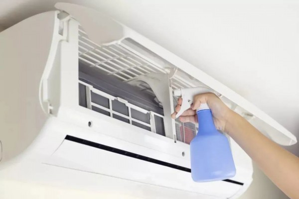 宝宝吹空调吹成面瘫?胡扯！夏季开空调记住这三句话！