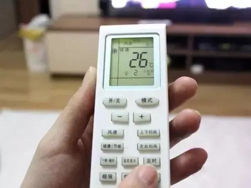 宝宝吹空调吹成面瘫?胡扯！夏季开空调记住这三句话！