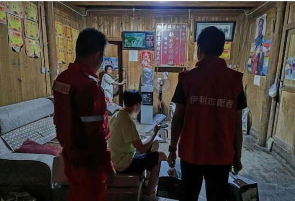 守护榕江，伊利联合中国红十字基金会、腾讯基金会让营养捐赠精准送达！