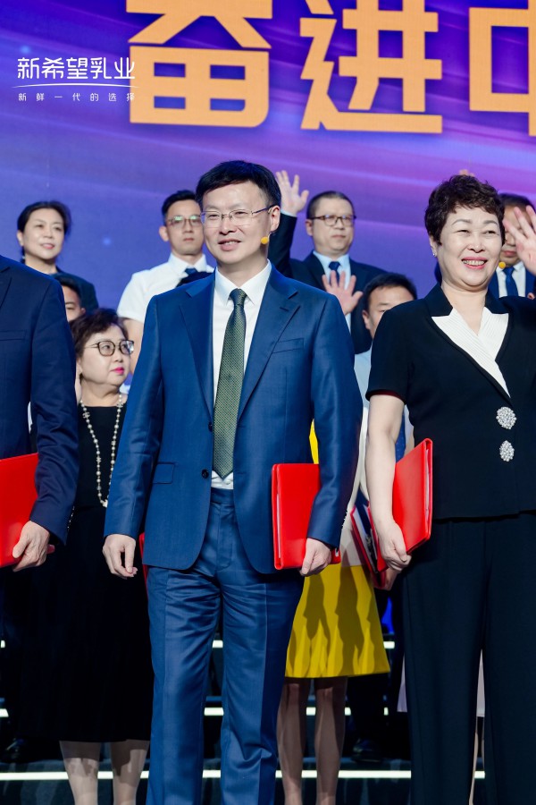 “以鲜为美”，新希望乳业助推奶业2030奋进“焕新”！