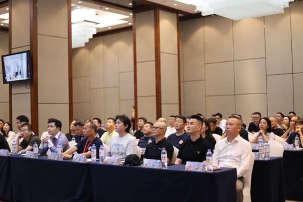 【即时零售14】爱乐柚CEO刘世锋：母婴“闪电仓”破局即时零售，解锁行业新增长极