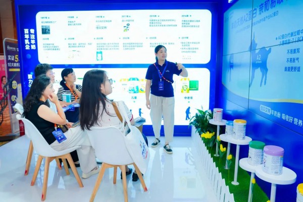 佳贝艾特聚焦科研实证，新悦白“五大好吸收”堪称“奶粉界吸收力天花板”