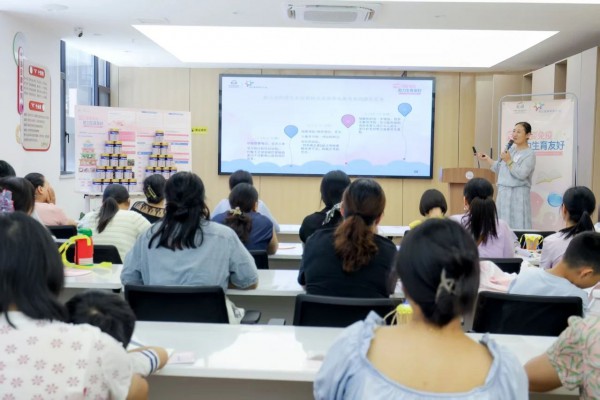菲仕兰母婴健康社区科普行动全国落地，全年预计惠及3万余个家庭！