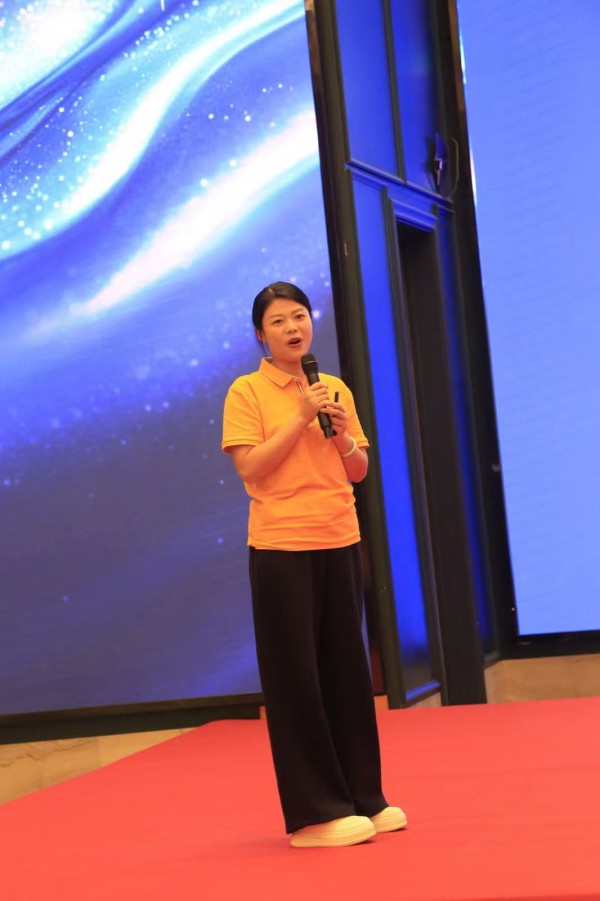 一路坦图·无限光明 坦图公司2026年光明致优奶粉年度营销战役全面启航！