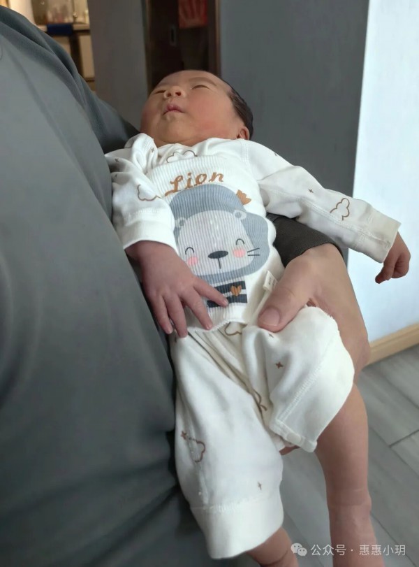 满月后别总闷在家里！这5个不花钱的“遛娃宝地”，让宝宝更机灵