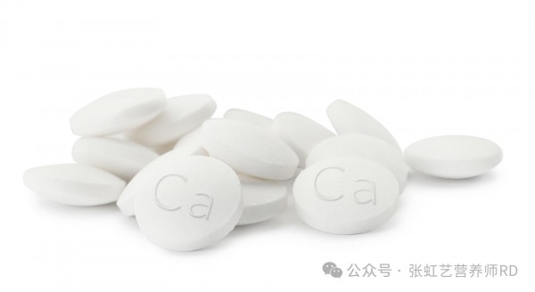 钙片是晚上吃好还是白天吃好？临床营养师一次讲透，科学又接地气