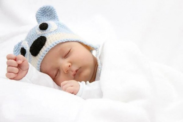 宝宝睡觉时突然大哭，到底为什么？看完5个原因你就踏实了