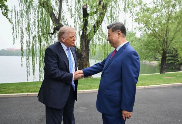 详讯 | 习近平同美国总统特朗普在中南海小范围会晤