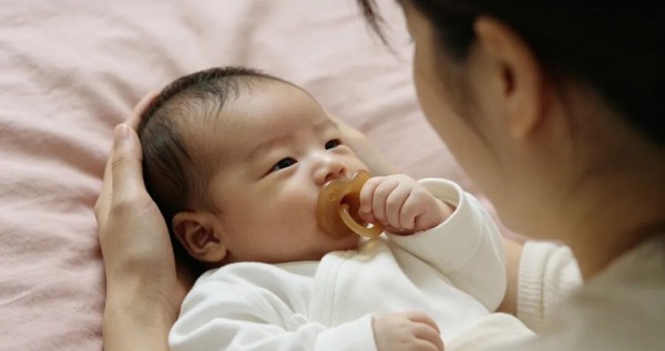 混合喂养先喂母乳还是奶粉？90%的家长都喂反了！