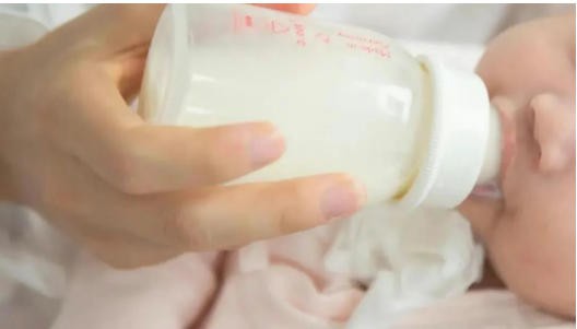 崩溃！宝宝突然拒绝喝奶？别让“重口味”害了TA！