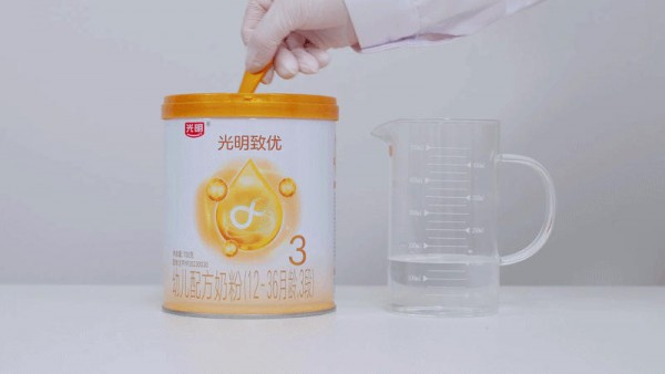 不只是双微小分子，更是“乳源亲和”｜光明致优深度评测来了！