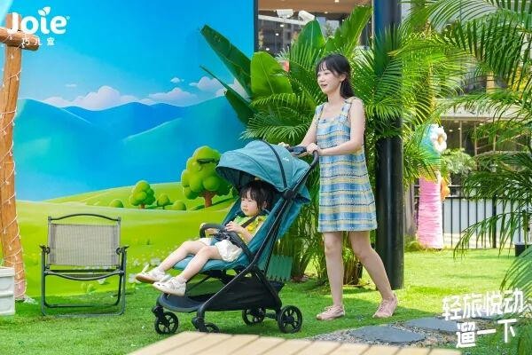 多地海关连查1.8万件世界杯侵权玩具、泡泡玛特DIMOO×皮克斯推出联名系列、亚马逊宣布两大华东枢纽仓正式落地