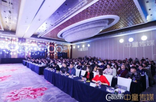 母婴营养品从无人问津到全渠道押注，每一步都有人提前预判对了