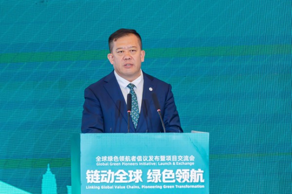 九大院士聚首乌兰布和,蒙牛的“科技朋友圈”与乳业新质生产力 九大院士聚首乌兰布和,蒙牛的“科技朋友圈”与乳业新质生产力