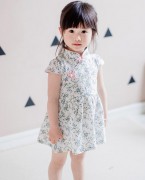 盘扣立领碎花女童旗袍裙